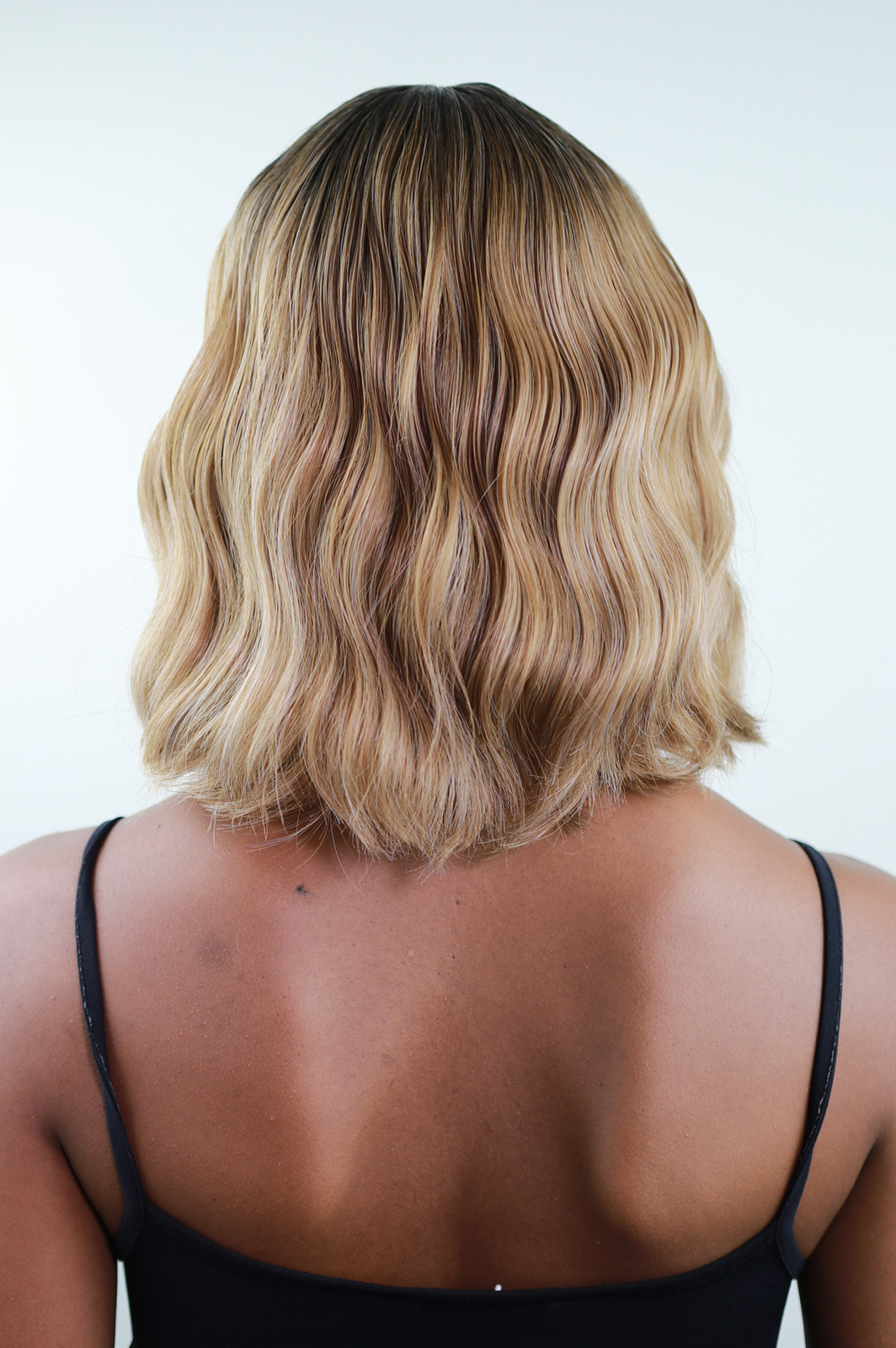 Ming Wavy Wig with Bangs