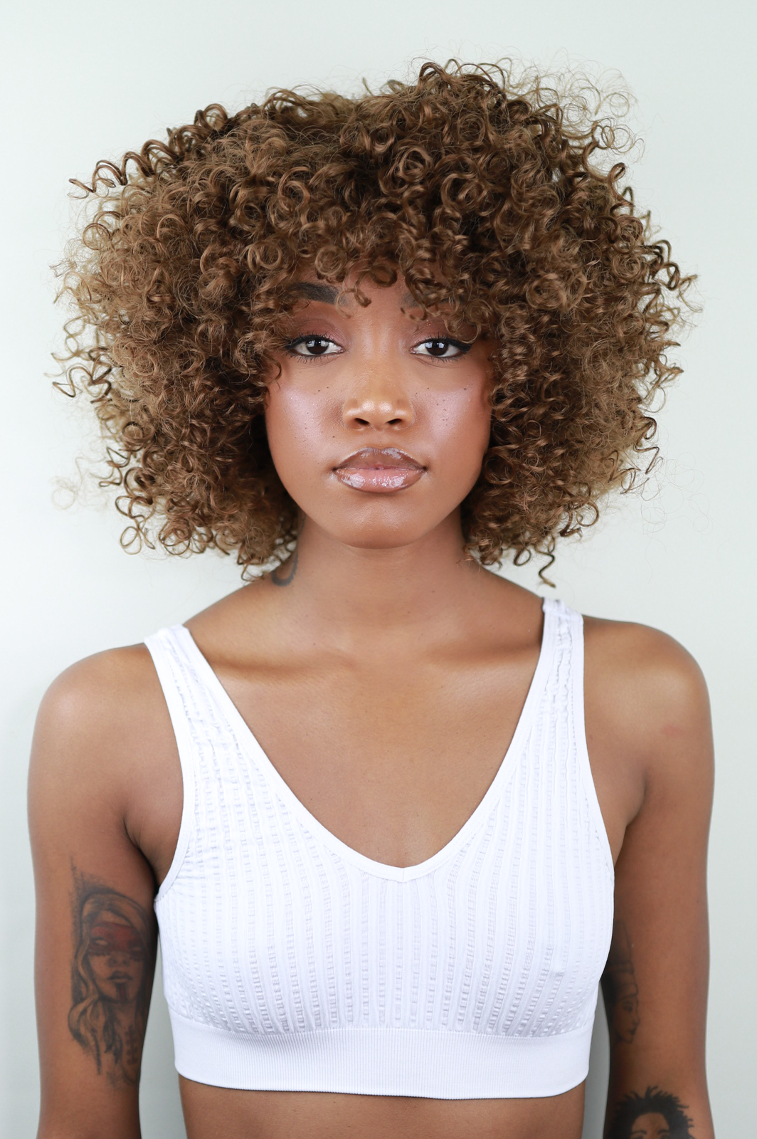 Omoge Short Curly Afro Wig